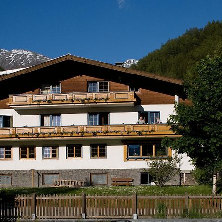 Ferienhaus Alpina Kals am Grossglockner Exterior foto